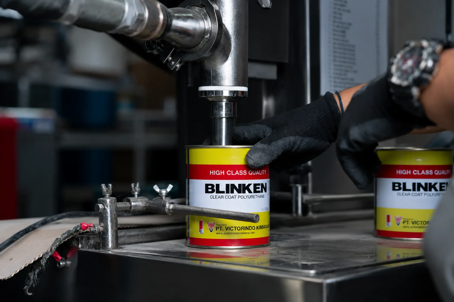 Blinken can on the automated filling machine